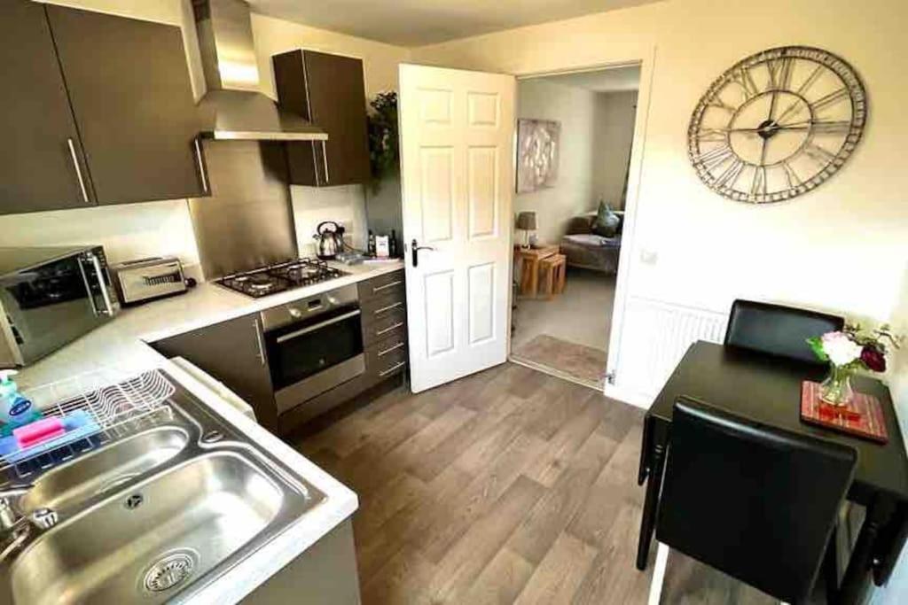 Apartamento Loch Leven Getaway - 2 Bed House Kinross Exterior foto